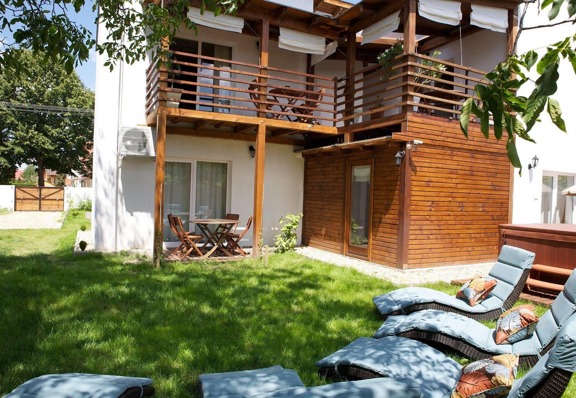 Sunset Apartments Hajdúszoboszló Εξωτερικό φωτογραφία